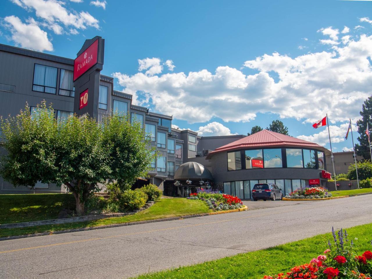 Ramada By Wyndham Kamloops Hotel Exterior photo