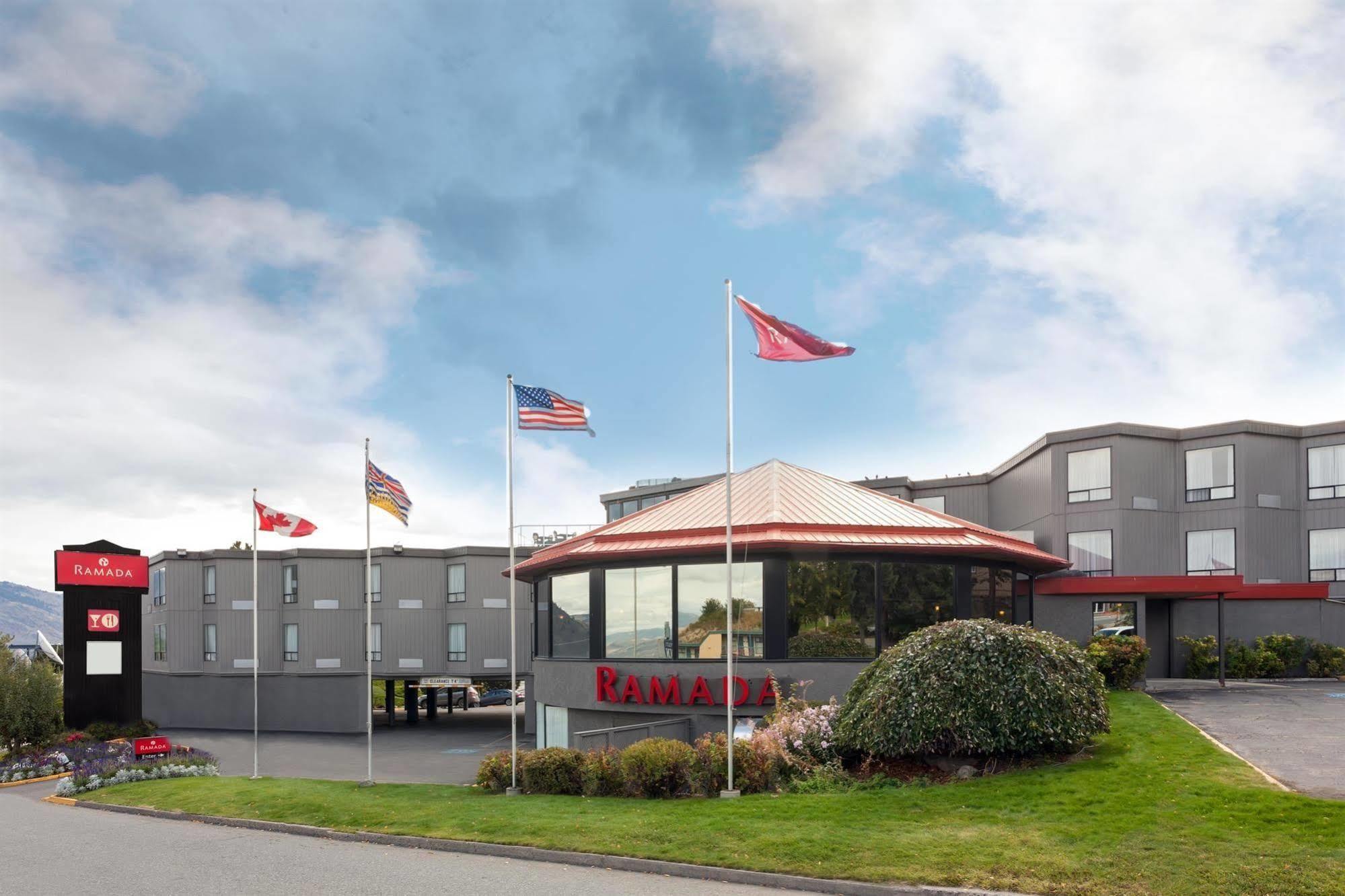 Ramada By Wyndham Kamloops Hotel Exterior photo